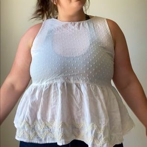 Tank top with adorable detail